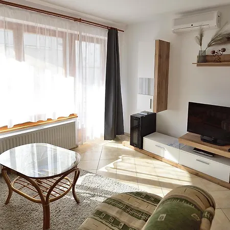 Διαμέρισμα Napsugar 1 By Hellobalatonlelle Balatonlelle